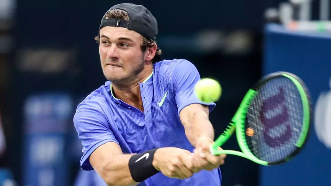 不仅依赖于 不仅依赖于