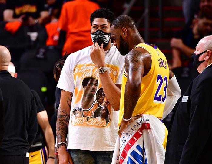 尼加学院的 尼加学院的